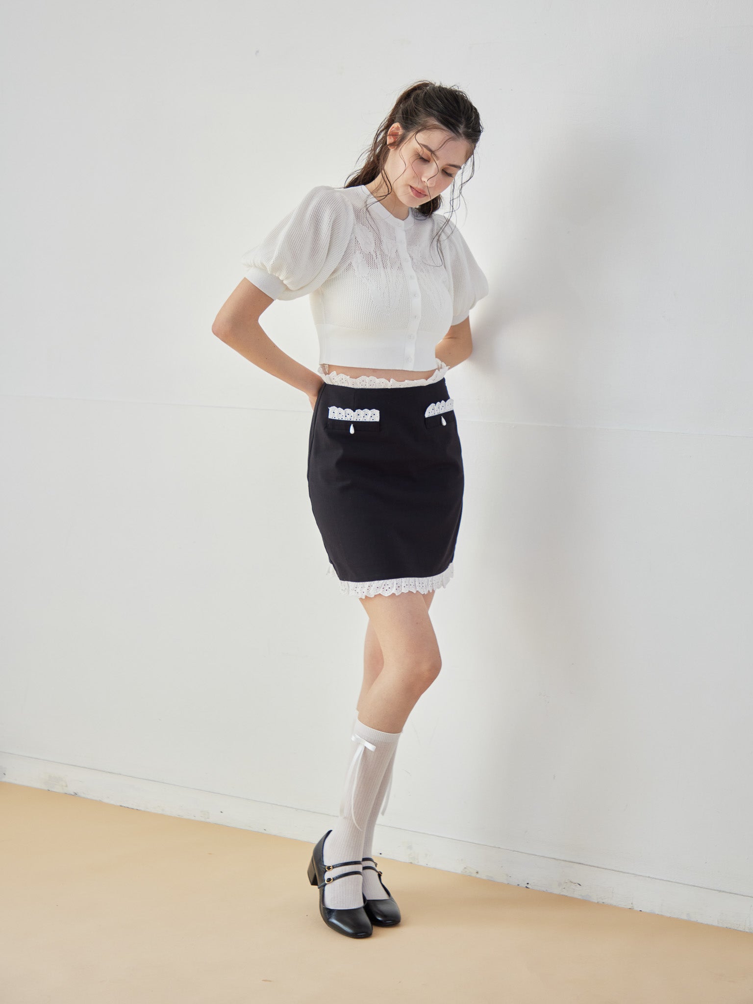 Lace trimming mini skirt ブラック size:M model:172cm GINEVRA