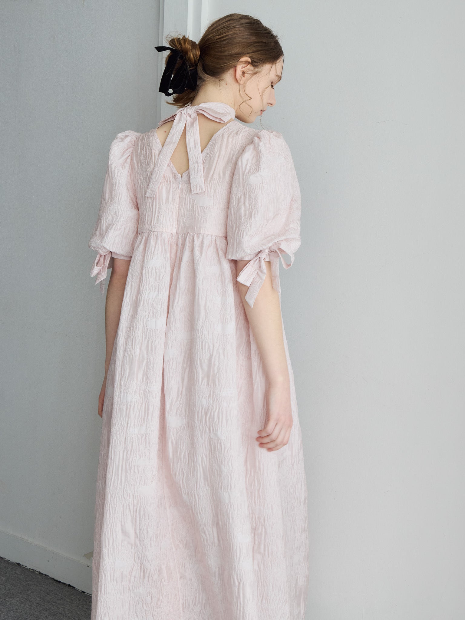 Ribbon jaquard volume dress ピンク size:M model:171cm ANIUTA
