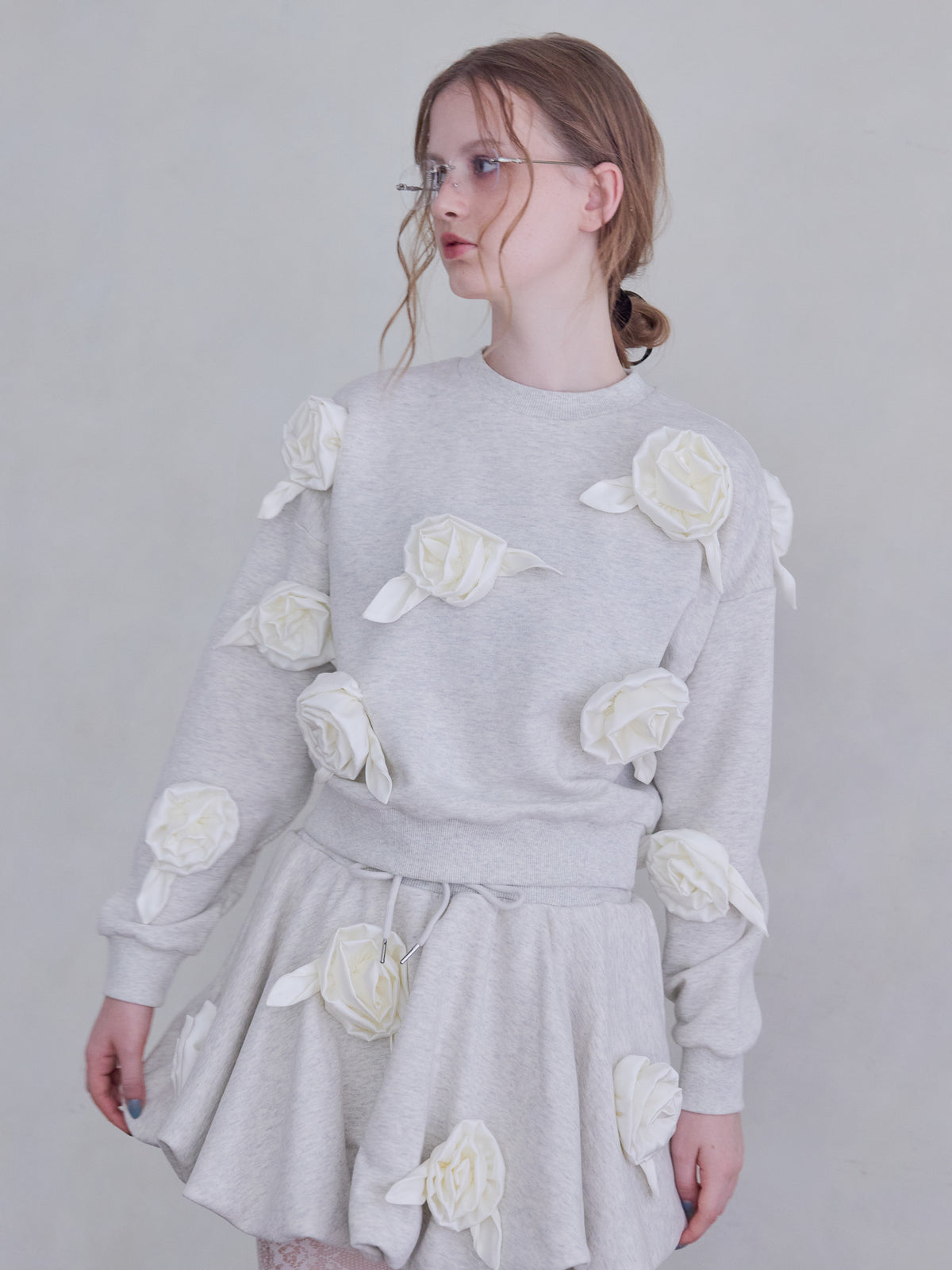 Many rose sweat top グレー size:M model:173cm ALINA