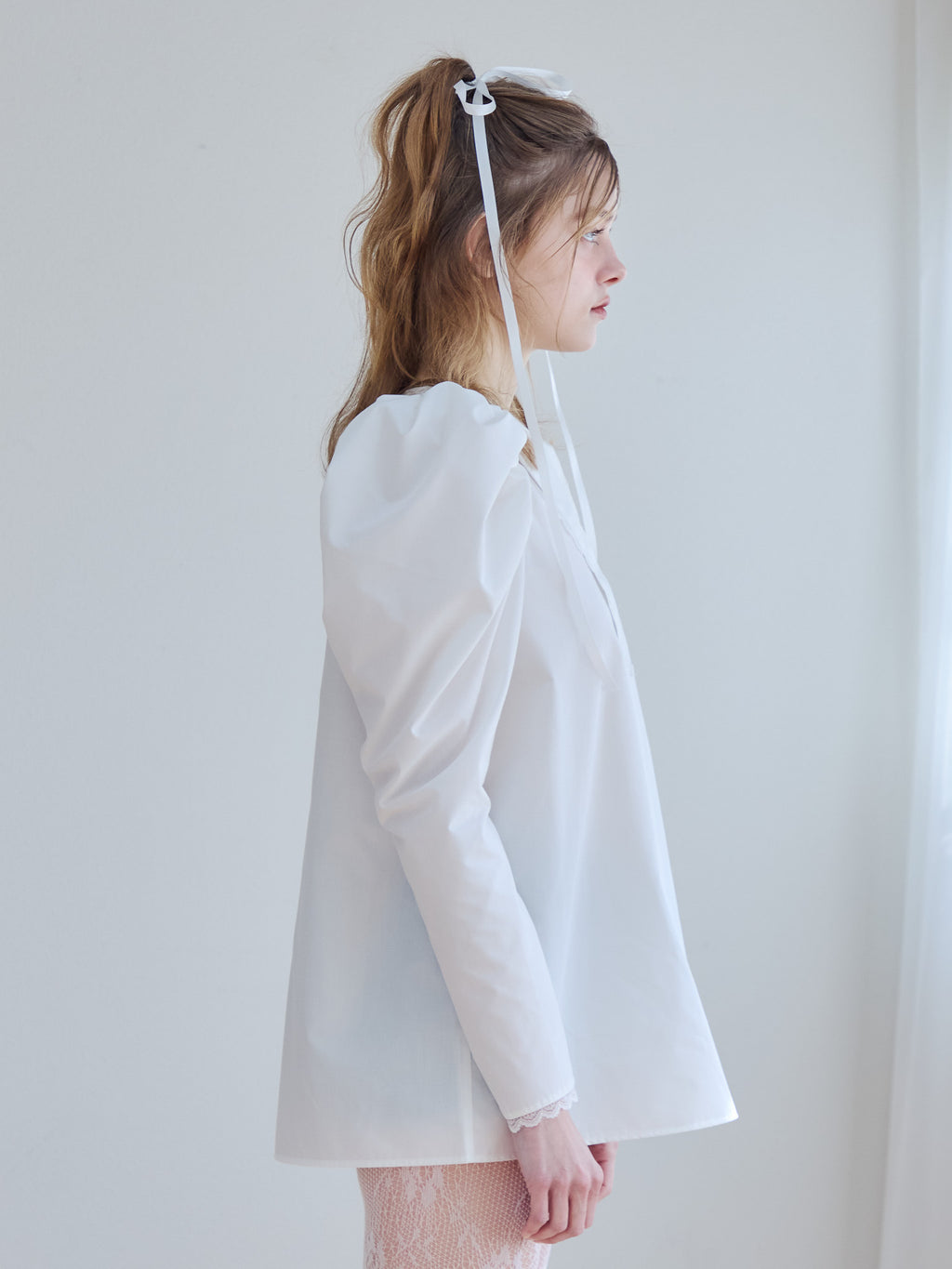 Tulip embroidered volume sleeve blouse ホワイト size:M model:174cm KATERYNA