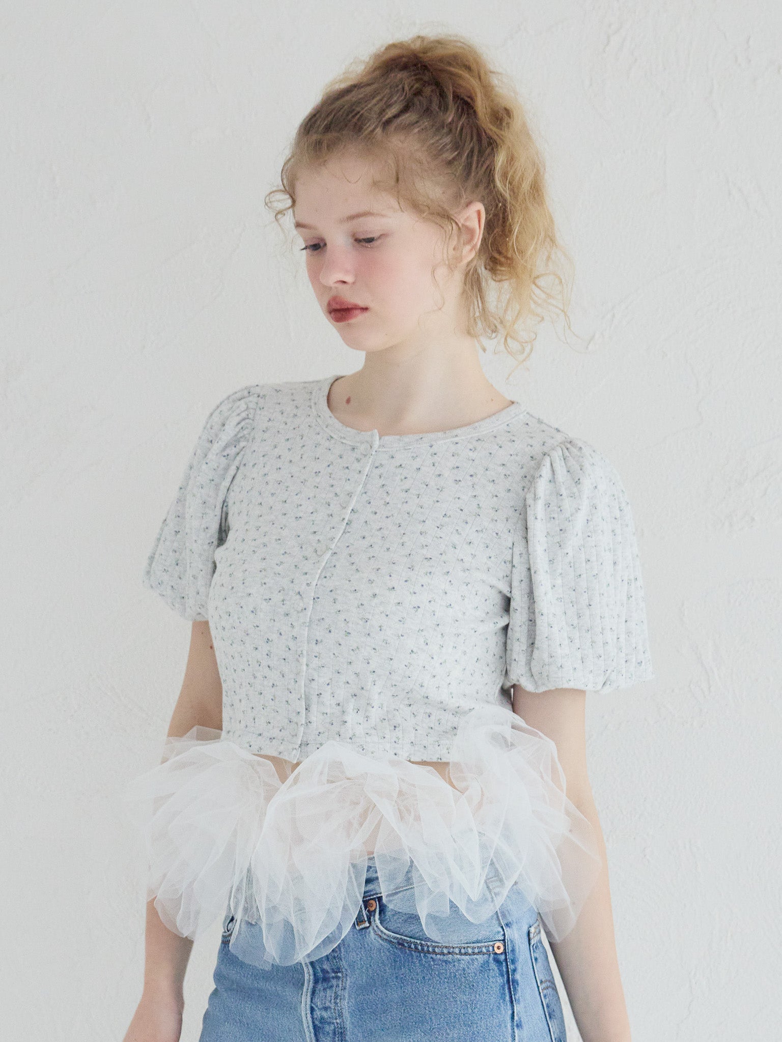 Tulle hem small floral print cardigan グレー size:M model:173cm Olesia