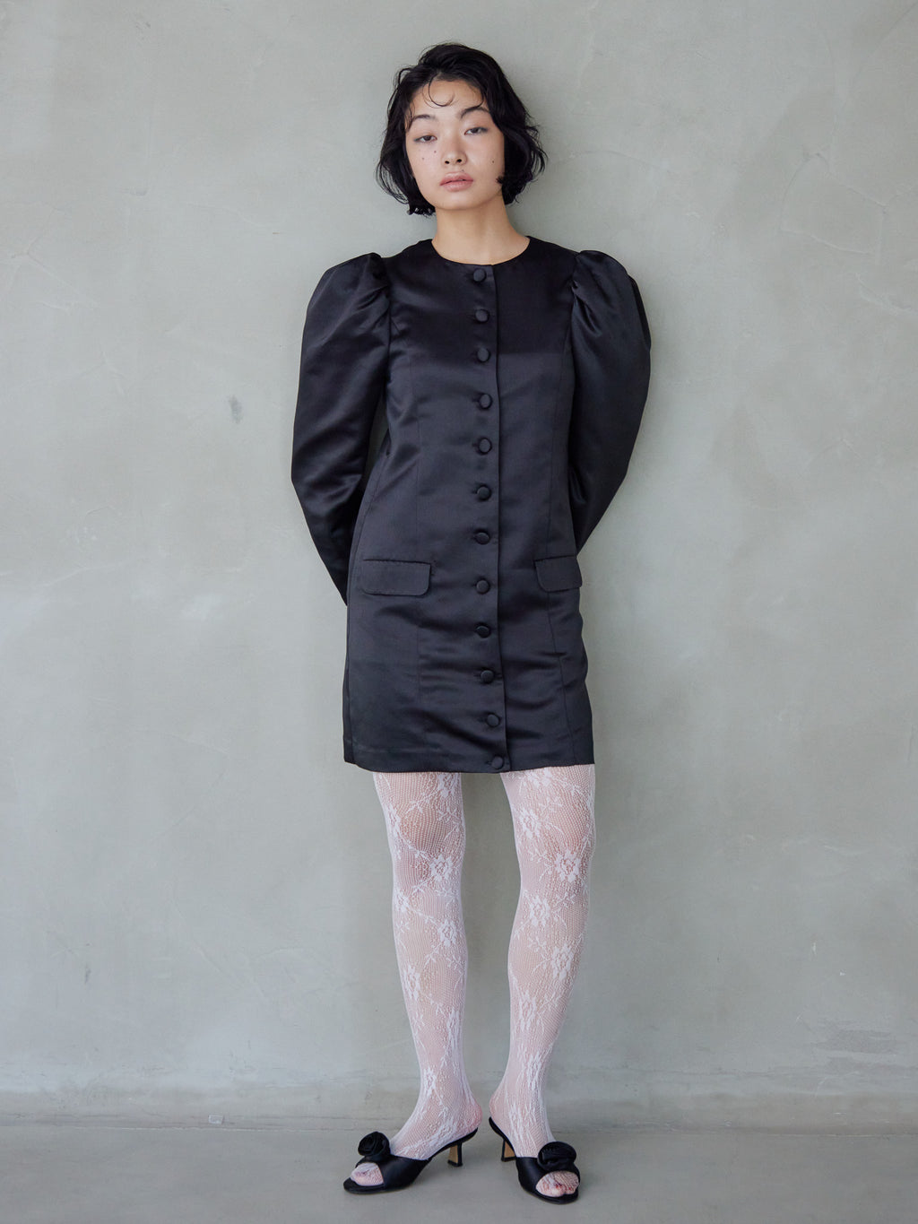 Volume sleeve mini dress ブラック size:M model:161cm 富樫かなえ