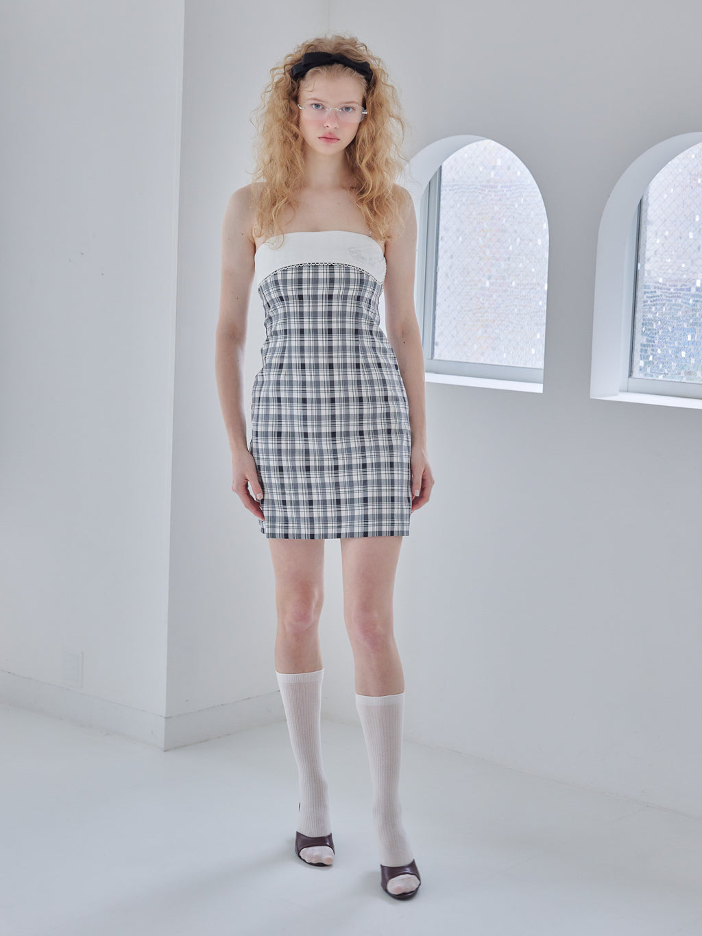 Rhinestone mini dress チェック size:M model:173cm Olesia