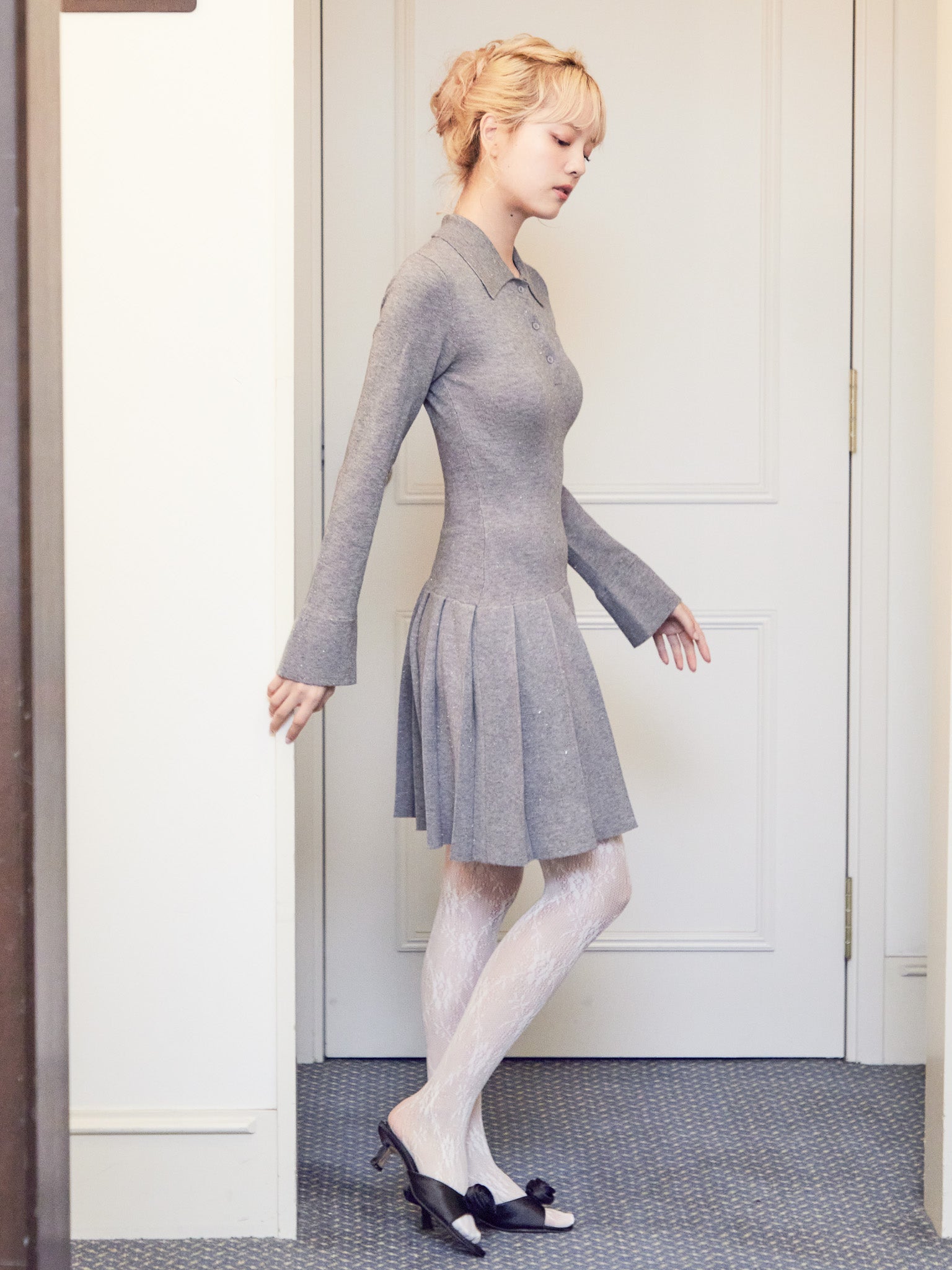 Low waist pleated glitter knit dress グレー size:M model:163cm MINAMI