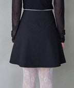 Hem flare mini skirt ブラック size:M model:161cm 富樫かなえ