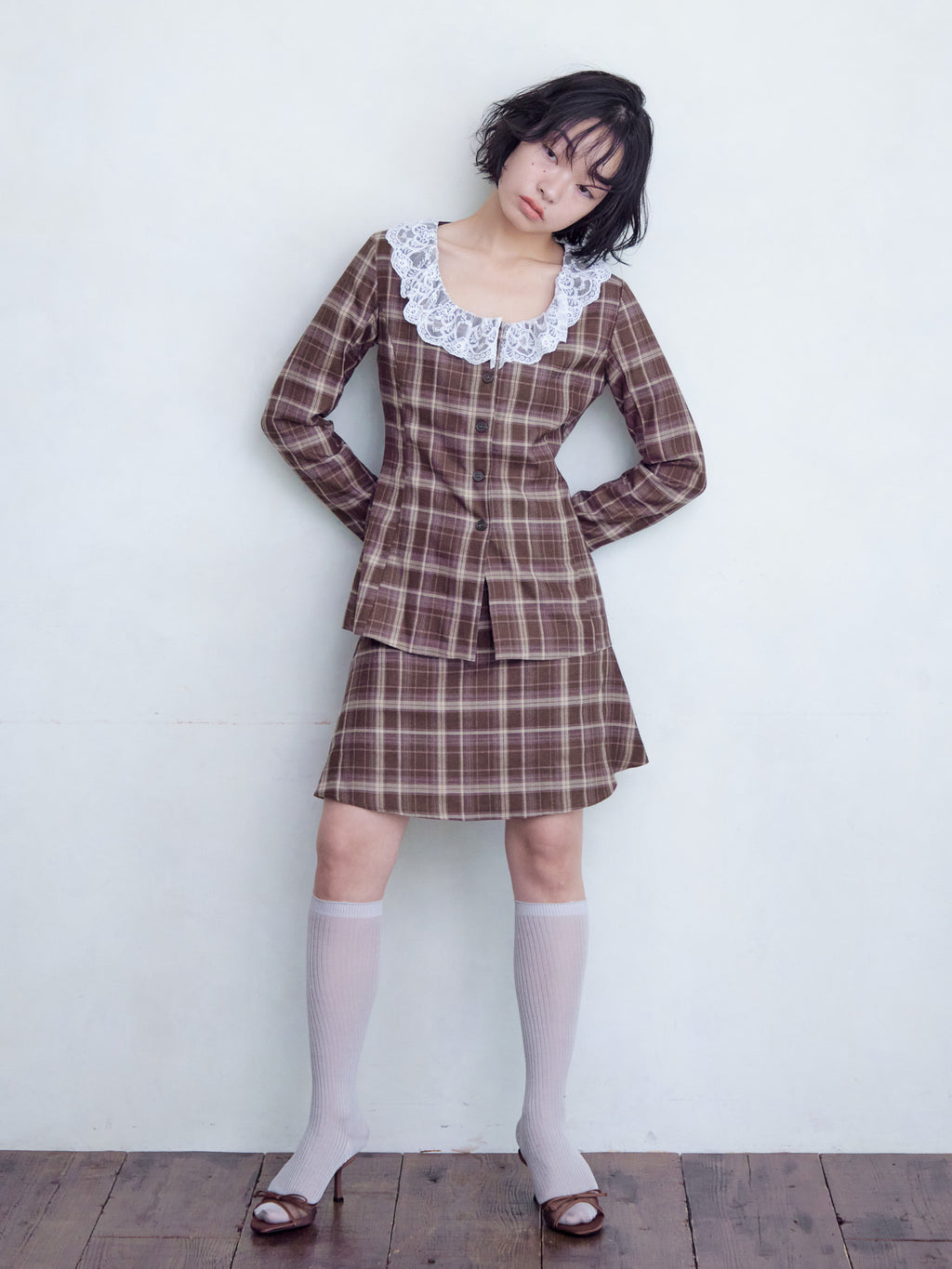 Lace trimmed tailored blouse ブラウン size:M model:161cm 富樫かなえ
