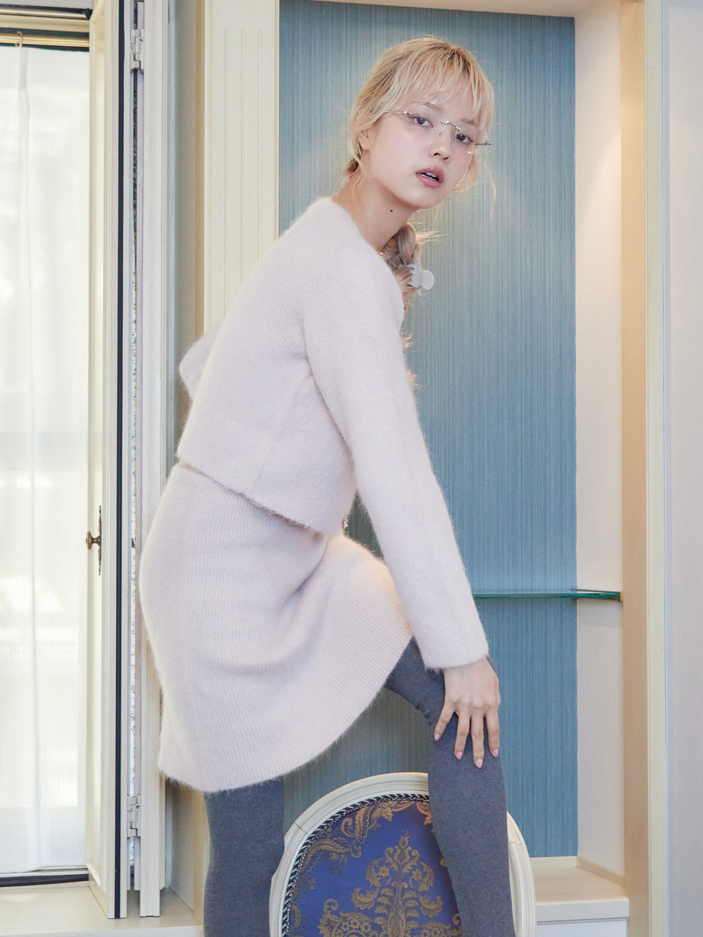 Shell button shaggy cardigan ピンクベージュ size:M model:163cm MINAMI