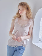 Fur shoulder satin camisole ピンクベージュ size:M model:173cm Olesia