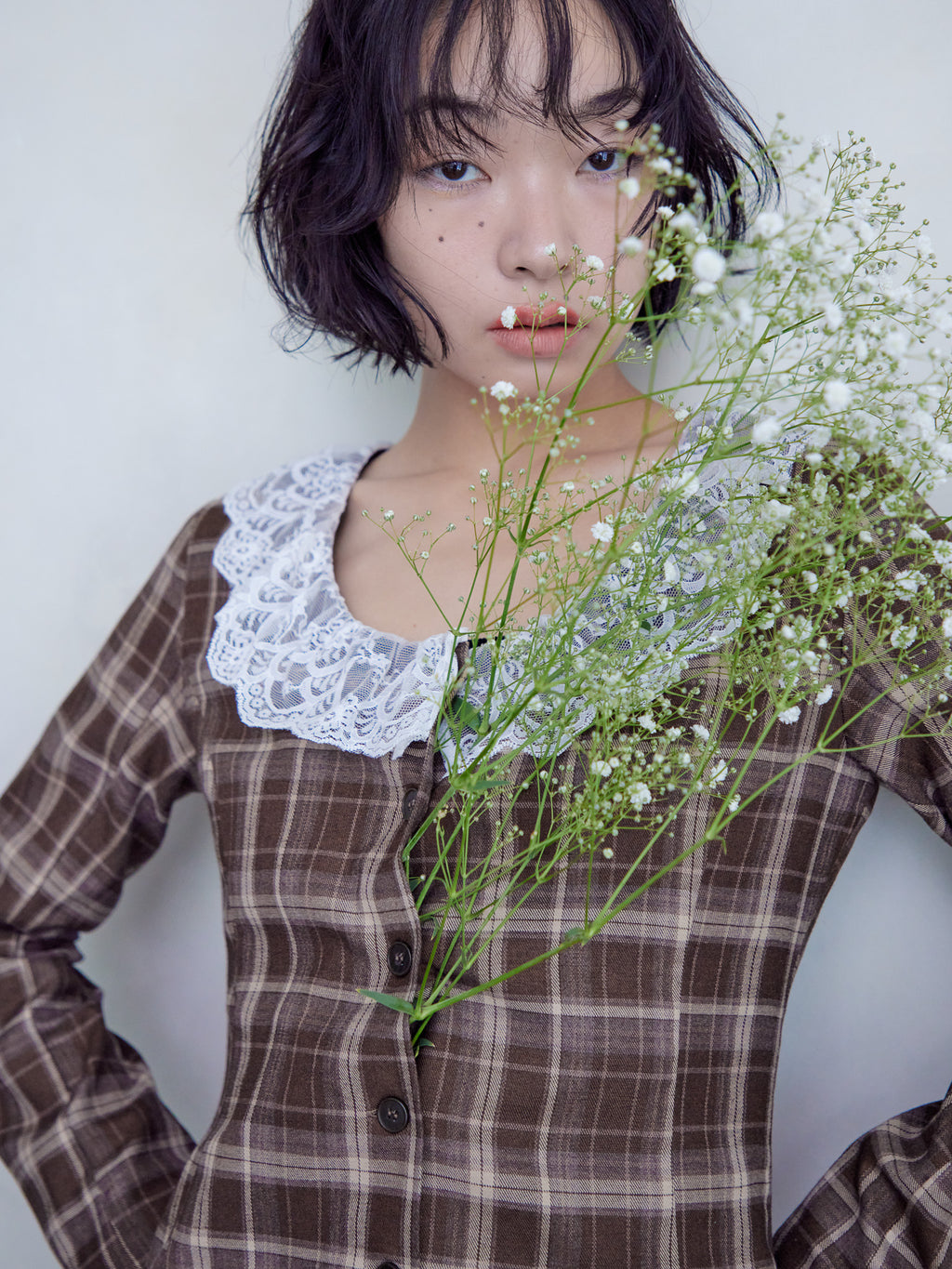 Lace trimmed tailored blouse ブラウン size:M model:161cm 富樫かなえ