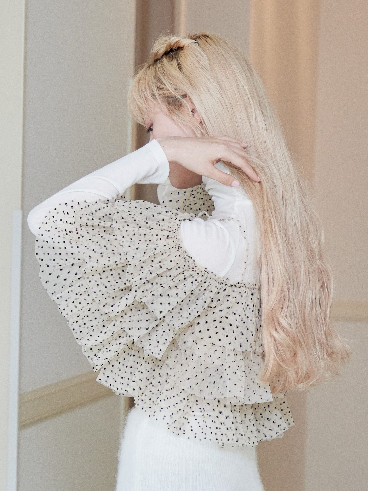 Dot tulle ruffle & knit top set ベージュ size:M model:163cm MINAMI