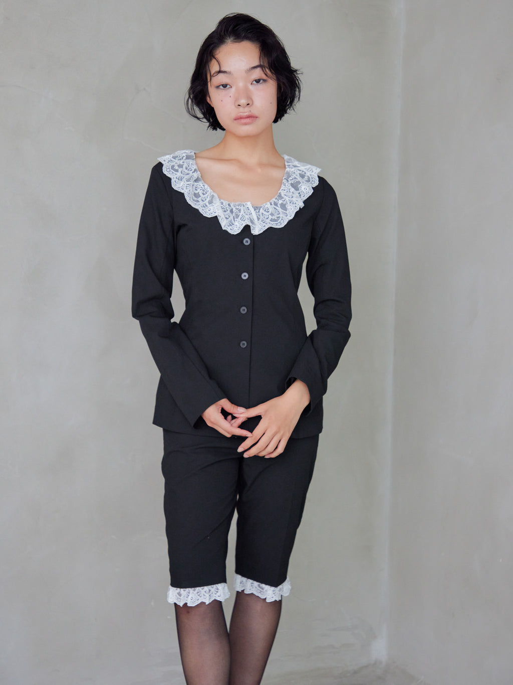Lace trimmed tailored blouse ブラック size:M model:161cm 富樫かなえ
