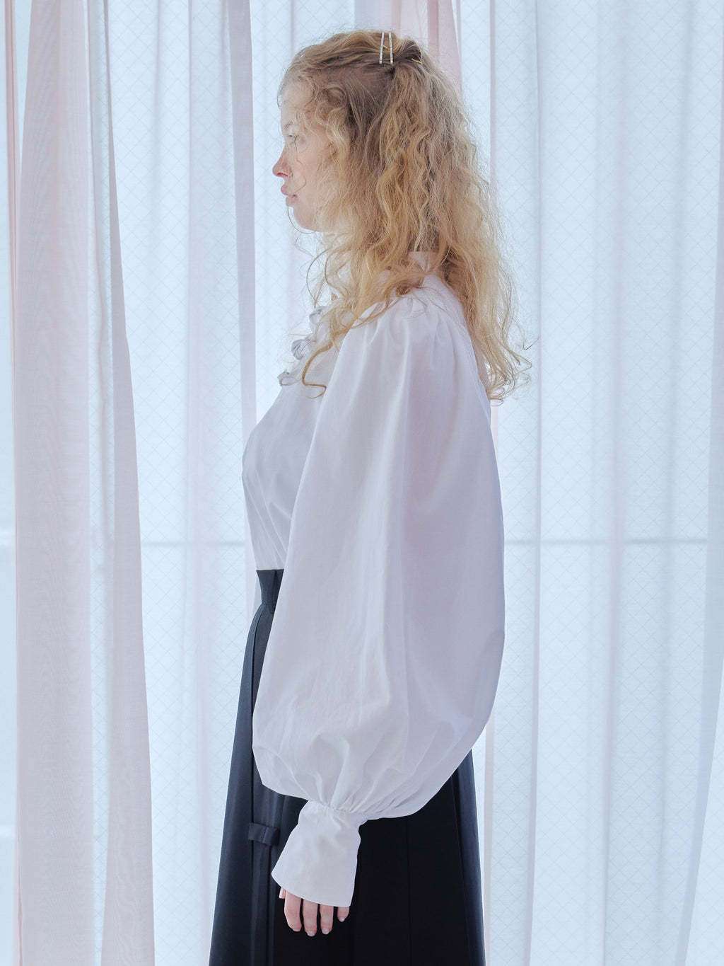 Many ribbon volume sleeve blouse ホワイト size:M model:173cm Olesia