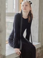 Back open shiny knit dress ブラック size:M model:173cm DASHA.G