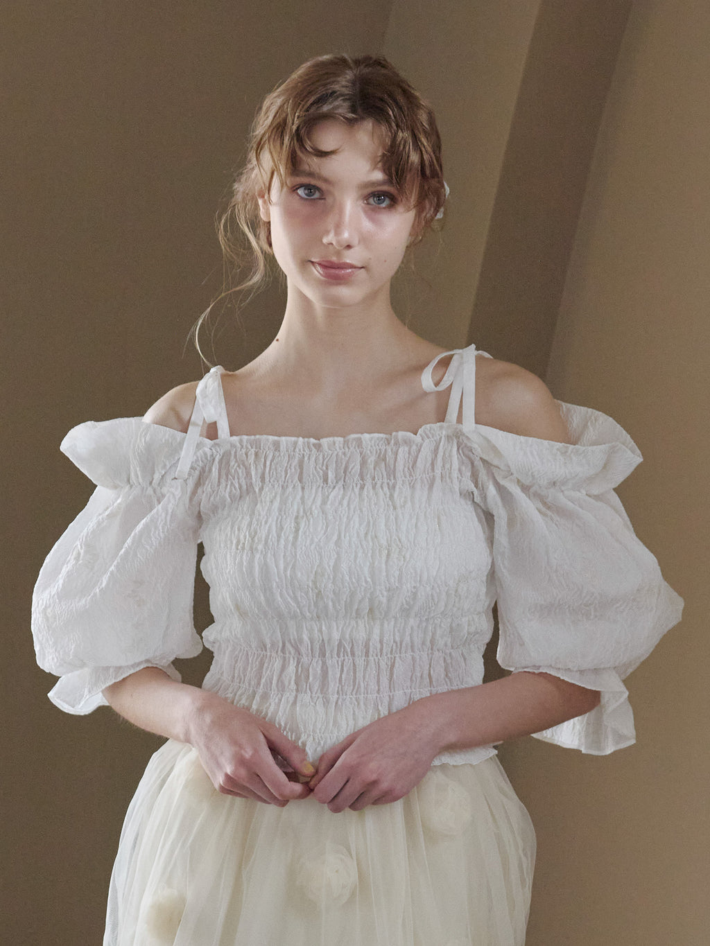 Sheer jacquard off shoulder blouse ホワイト size:M model:175cm MARTA