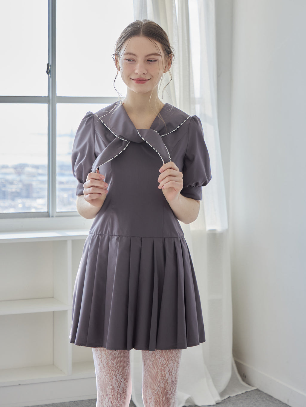 Low waist pleated mini dress グレー size:M model:171cm ANIUTA