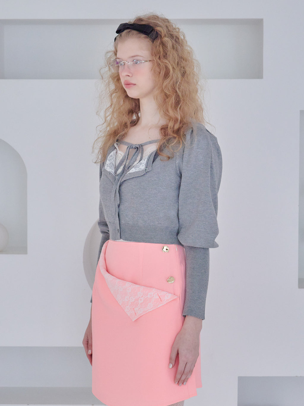 Lace lined cardigan グレー size:M model:173cm Olesia
