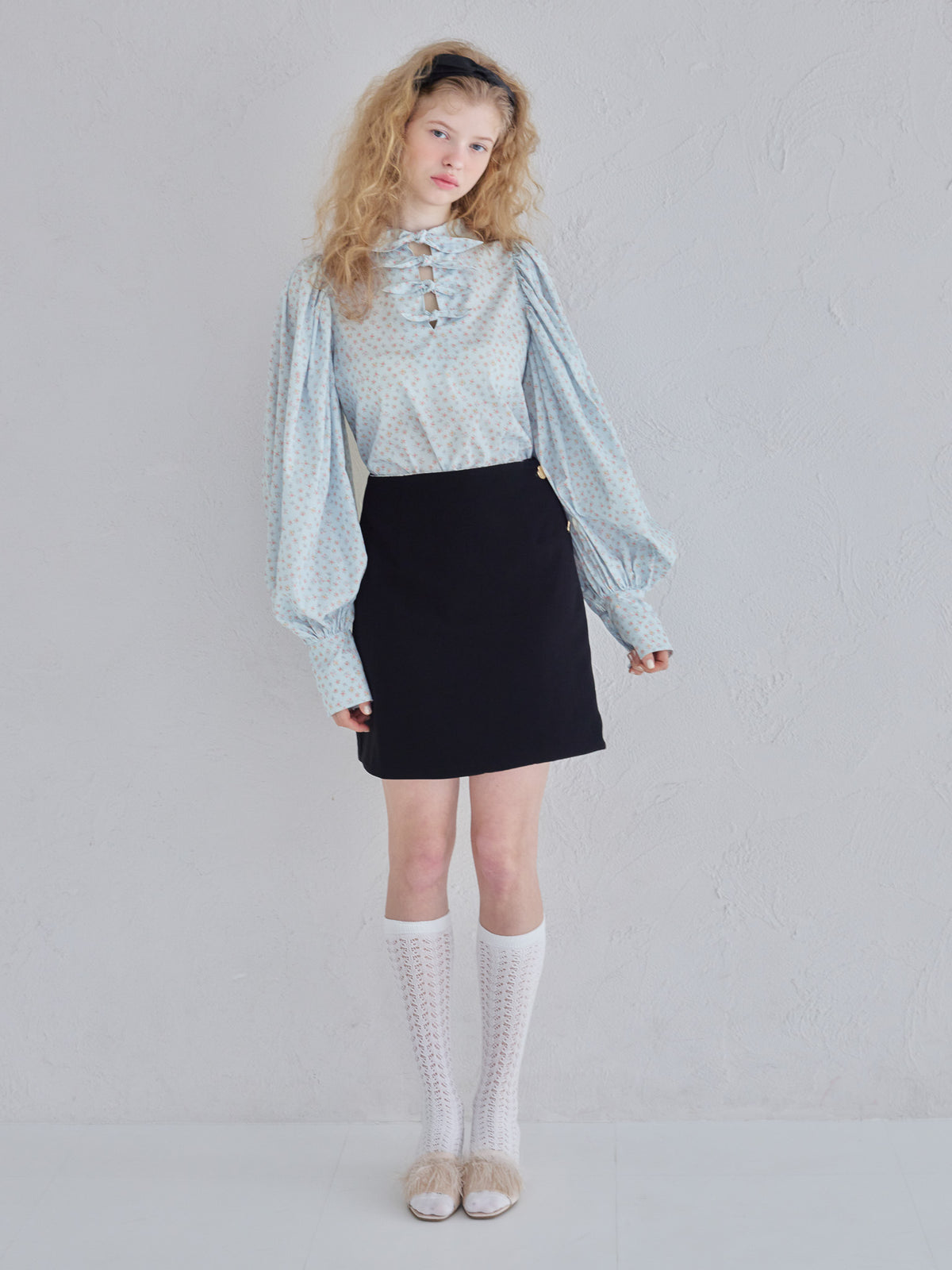 Many ribbon volume sleeve blouse ブルー size:M model:173cm Olesia