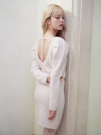 Back open shaggy knit mini dress ピンクベージュ size:M model:163cm MINAMI