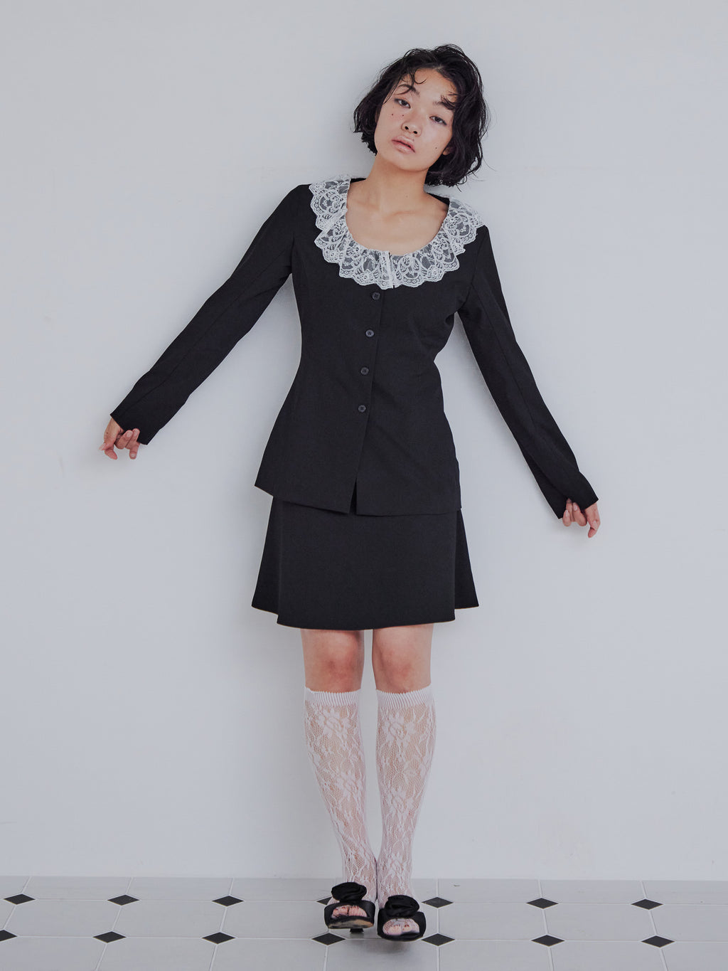 Lace trimmed tailored blouse ブラック size:M model:161cm 富樫かなえ