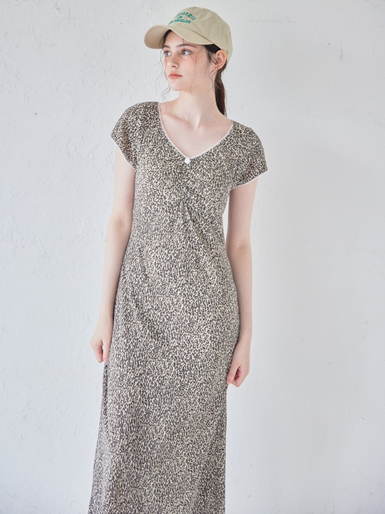 Sheer jacquard off shoulder blouse × Rose tulle mini skirtの