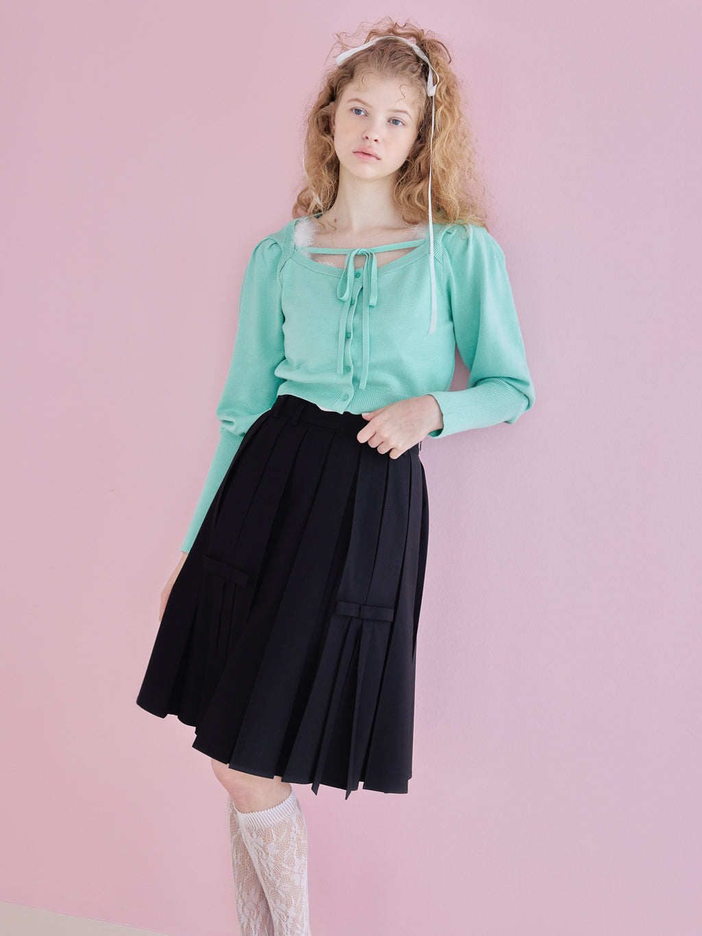 Ribbon slit pleated skirt ブラック size:M model:173cm Olesia