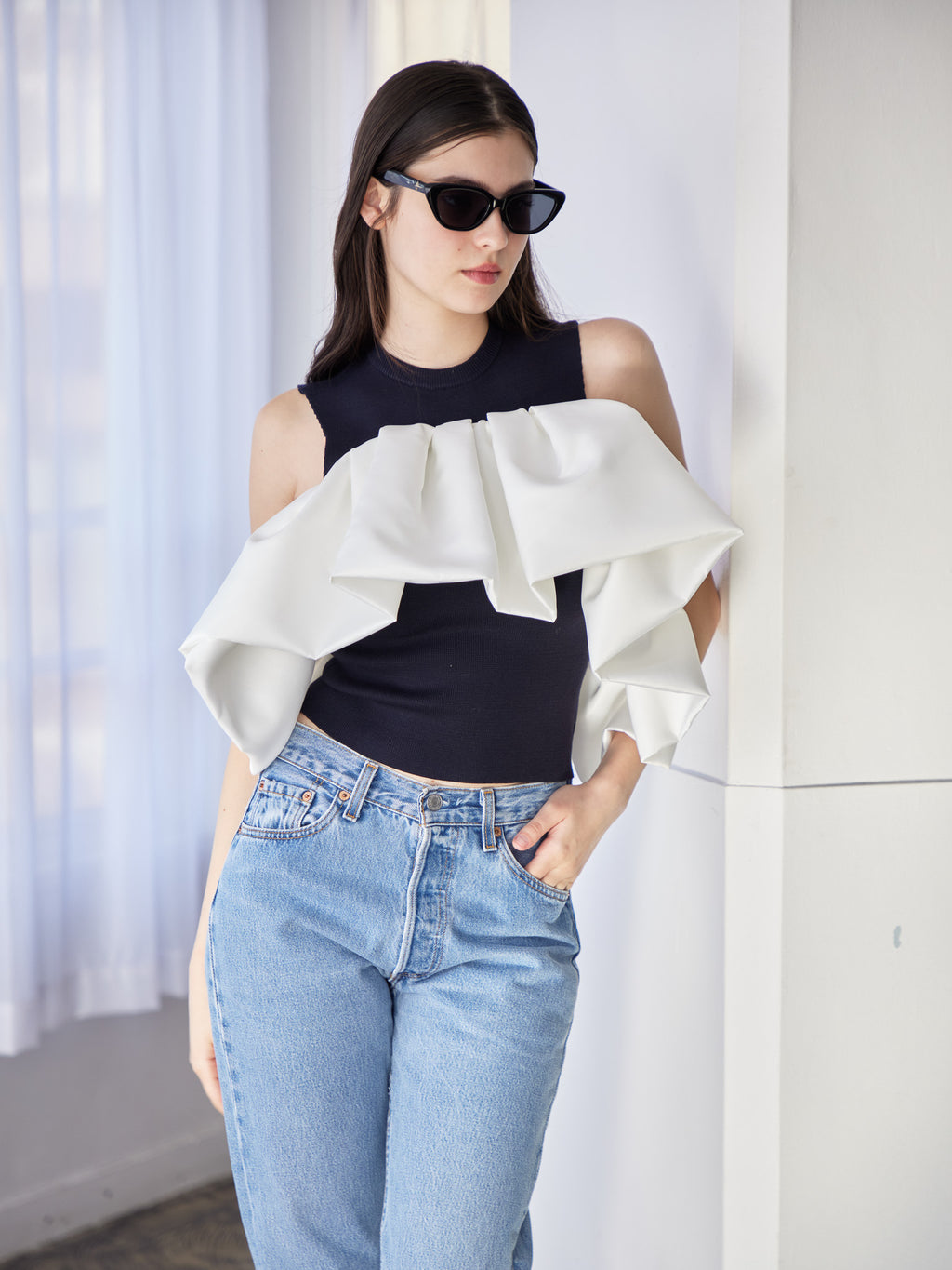Voluminous frill knit top ネイビー size:M model:172cm GINEVRA