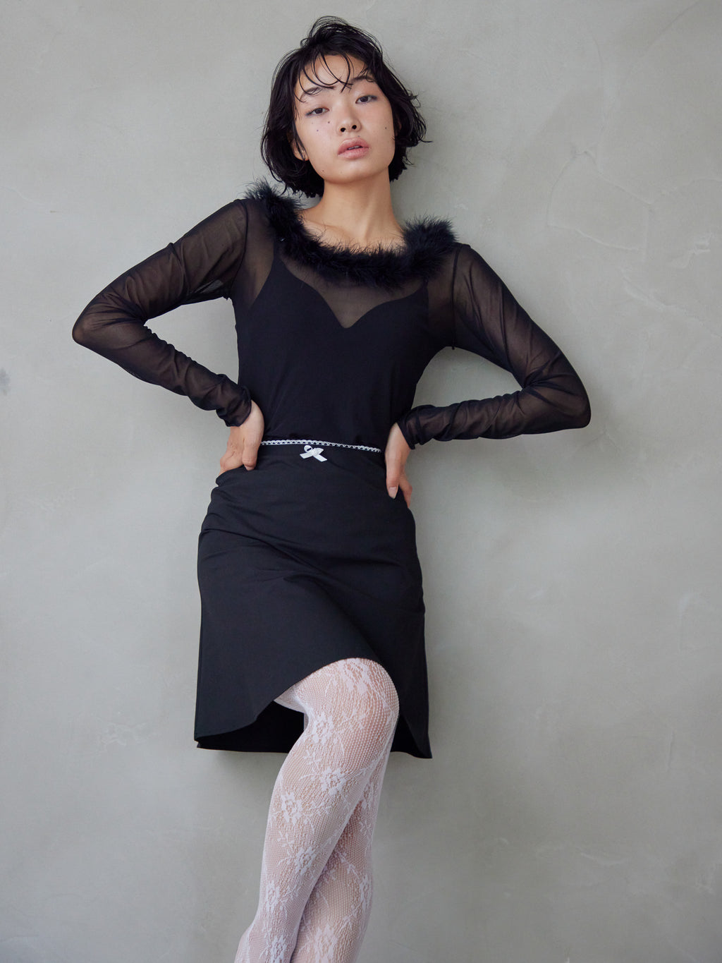 Fur trimmed sheer top ブラック size:M model:161cm 富樫かなえ