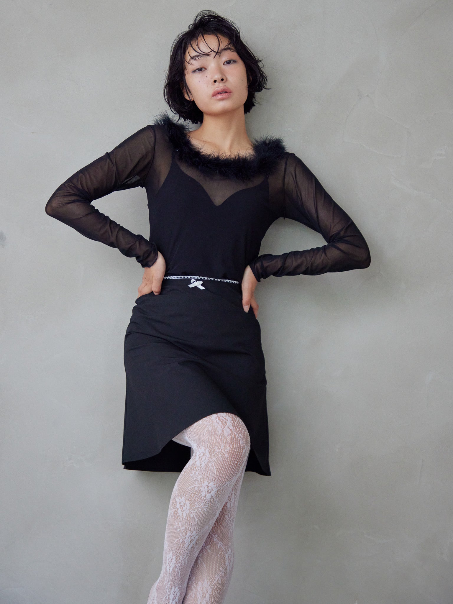 Fur trimmed sheer top ブラック size:M model:161cm 富樫かなえ