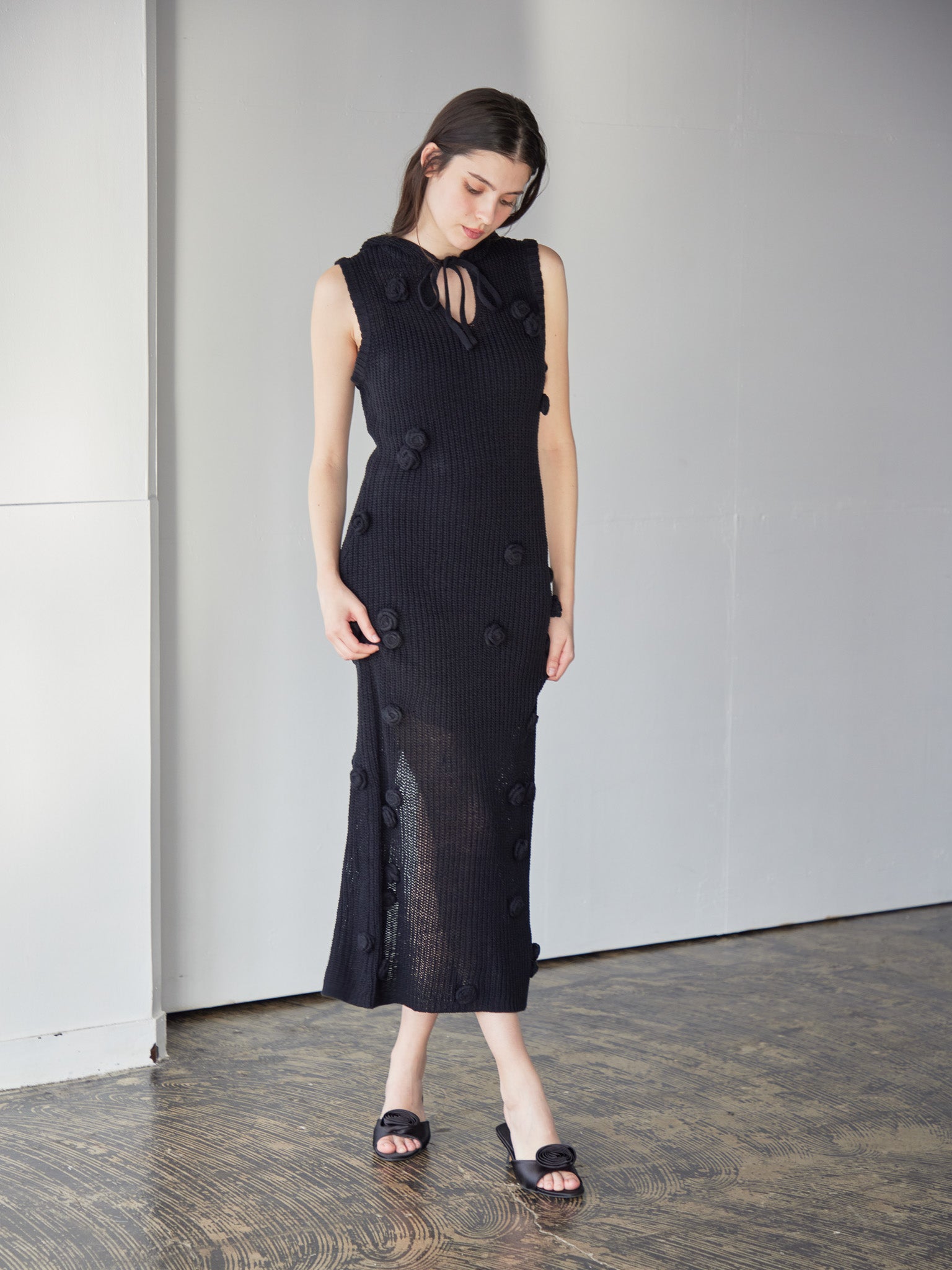 Rose knit hoodie dress ブラック size:M model:172cm GINEVRA