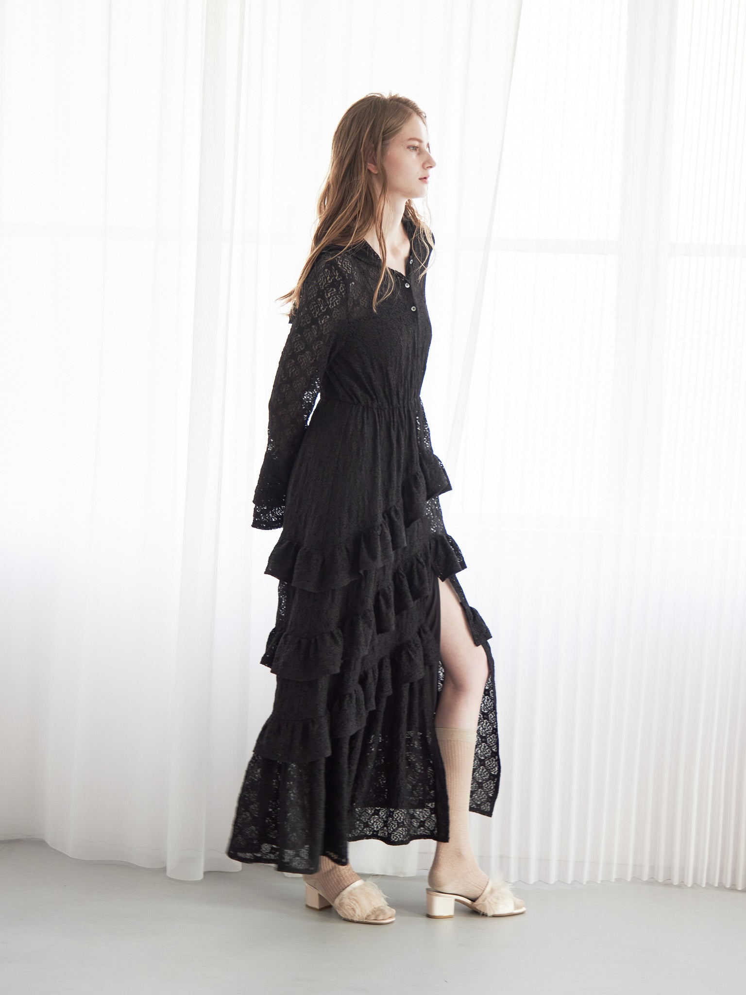 Hoodie race dress ブラック size:M model:174cm LERA