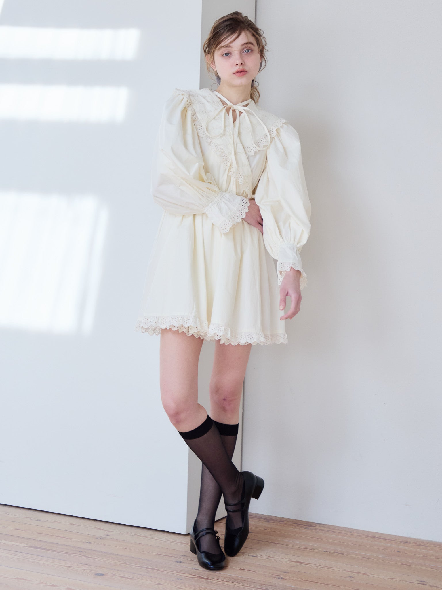 French letter collar wrap mini dress クリーム size:M model:174cm KATERYNA