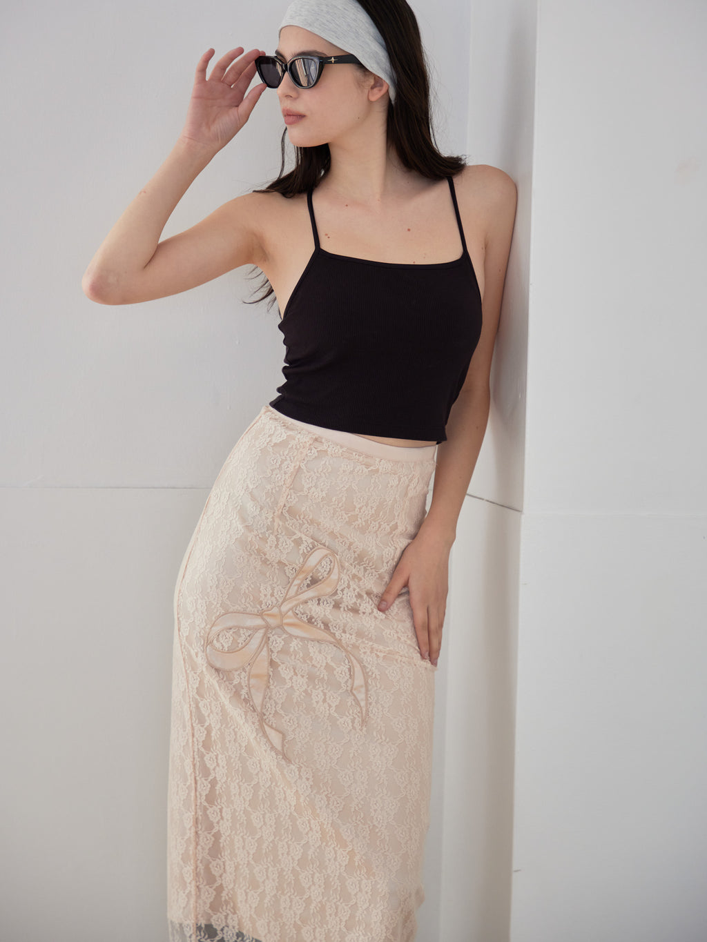 Ribbon embroidered lace tight skirt ピンク
