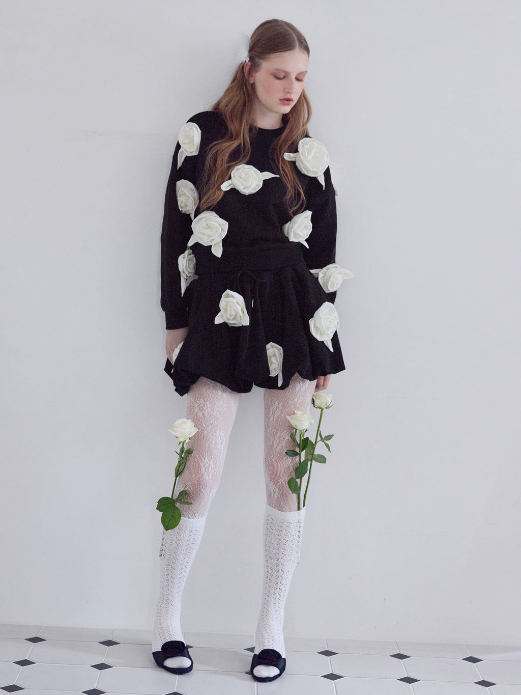 Many rose sweat top ブラック size:M model:173cm ALINA