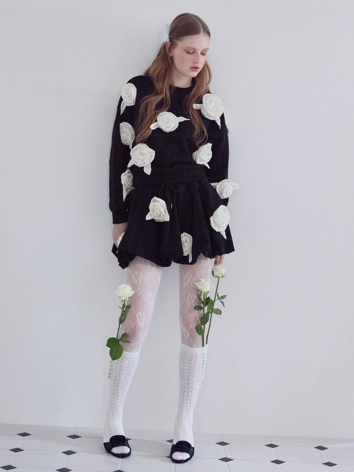 Many rose sweat top ブラック size:M model:173cm ALINA