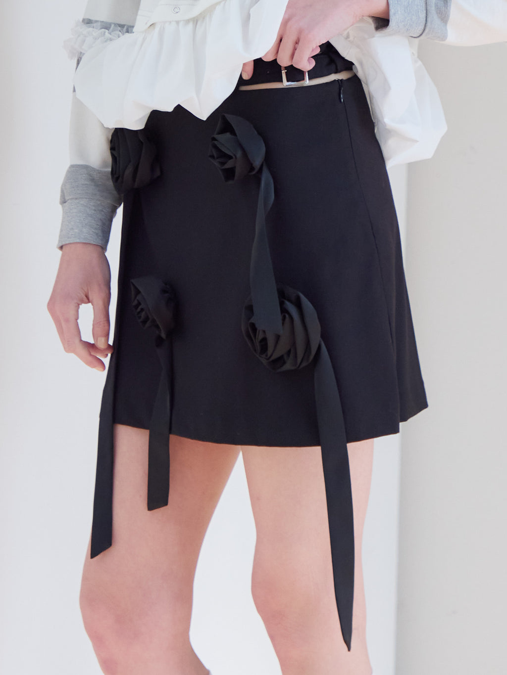 Rose mini skirt ブラック size:M model:174cm KATERYNA