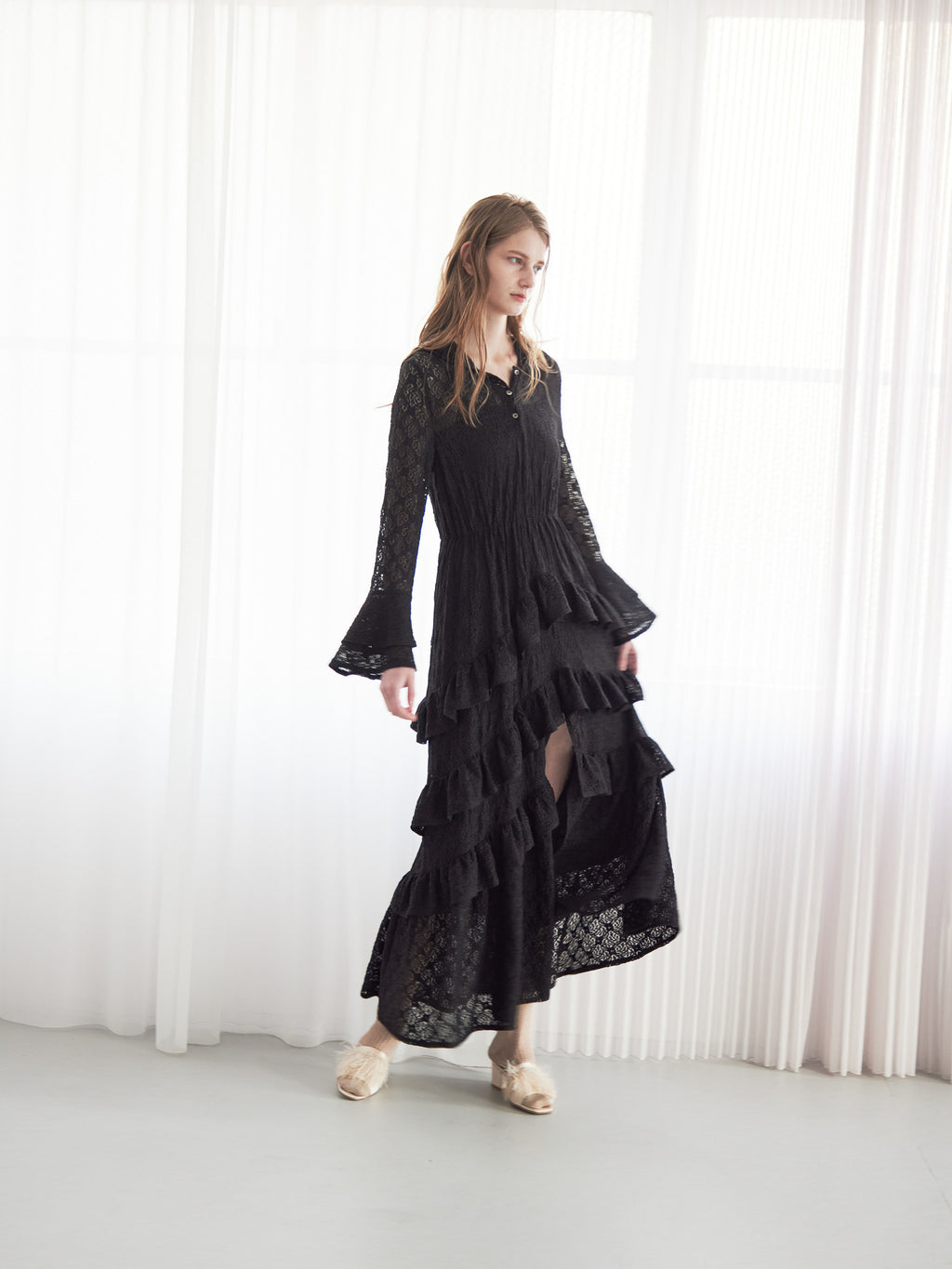 Hoodie race dress ブラック size:M model:174cm LERA