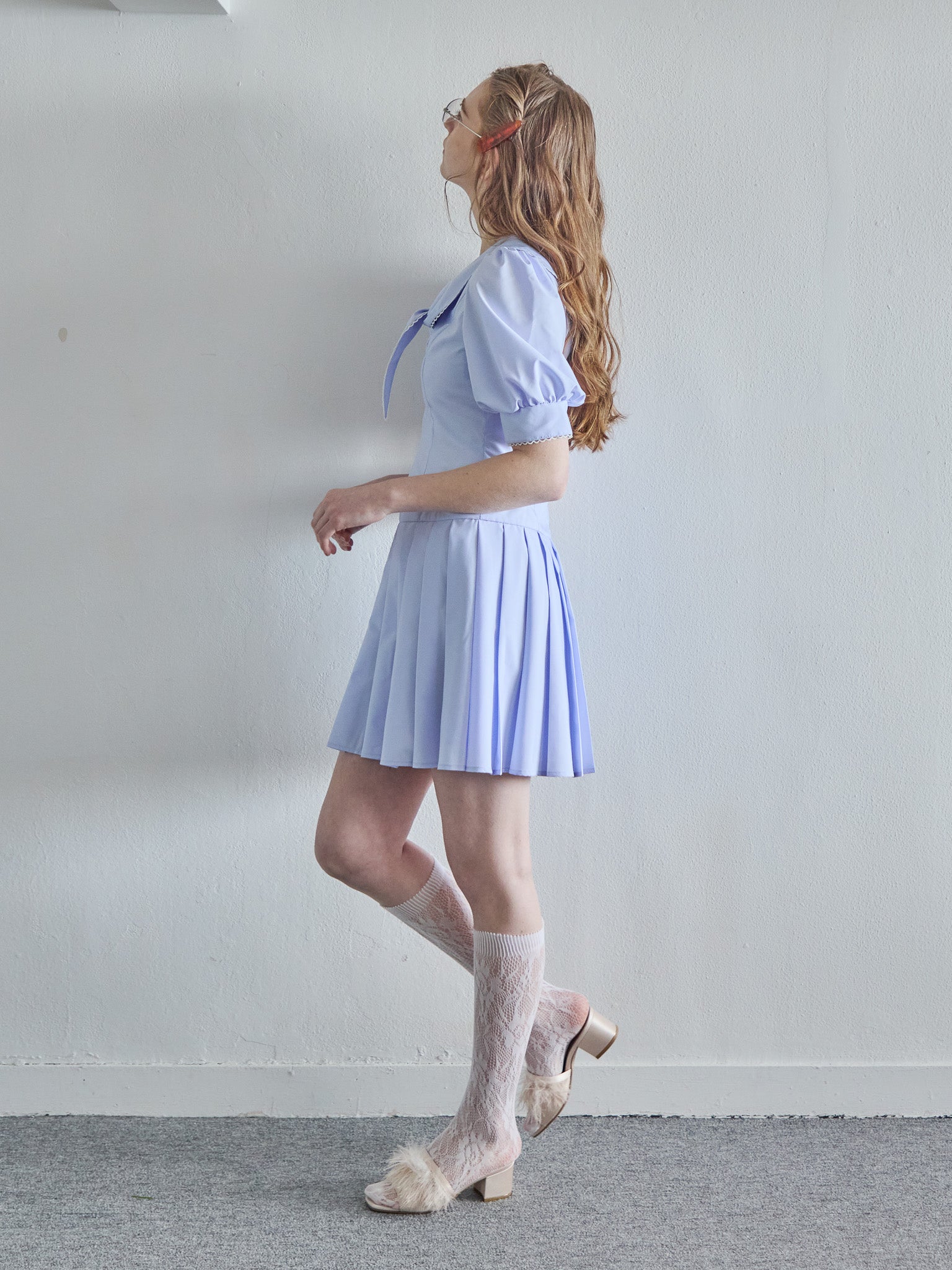 Low waist pleated mini dress ブルー size:M model:171cm ANIUTA