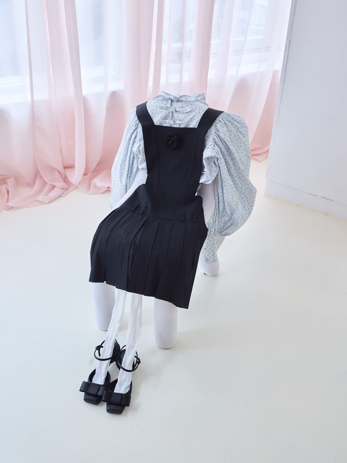 Many ribbon volume sleeve blouse ブルー size:M model:173cm Olesia