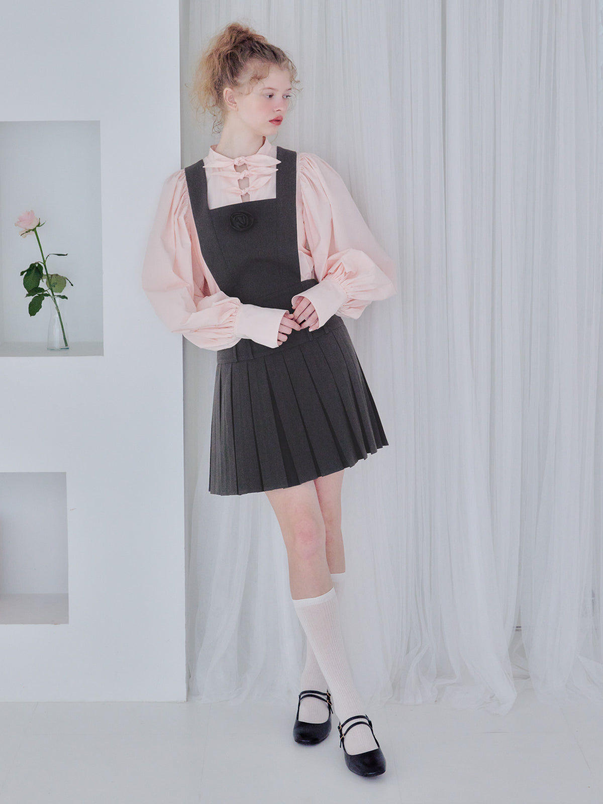 Many ribbon volume sleeve blouse ピンク size:M model:173cm Olesia