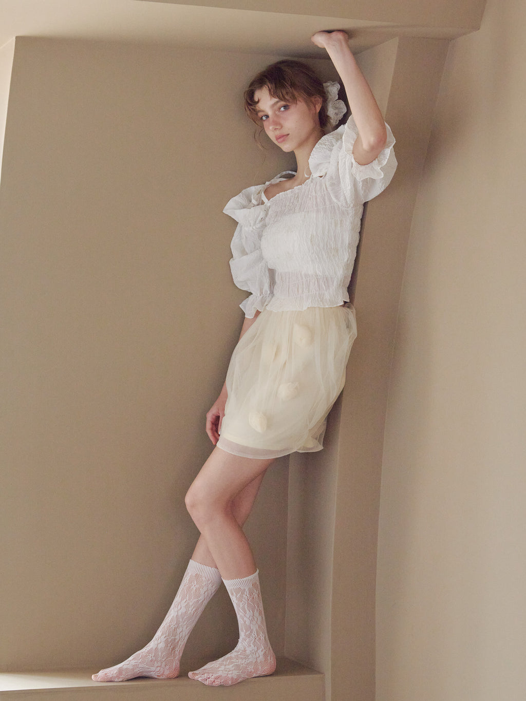 Sheer jacquard off shoulder blouse ホワイト size:M model:175cm MARTA