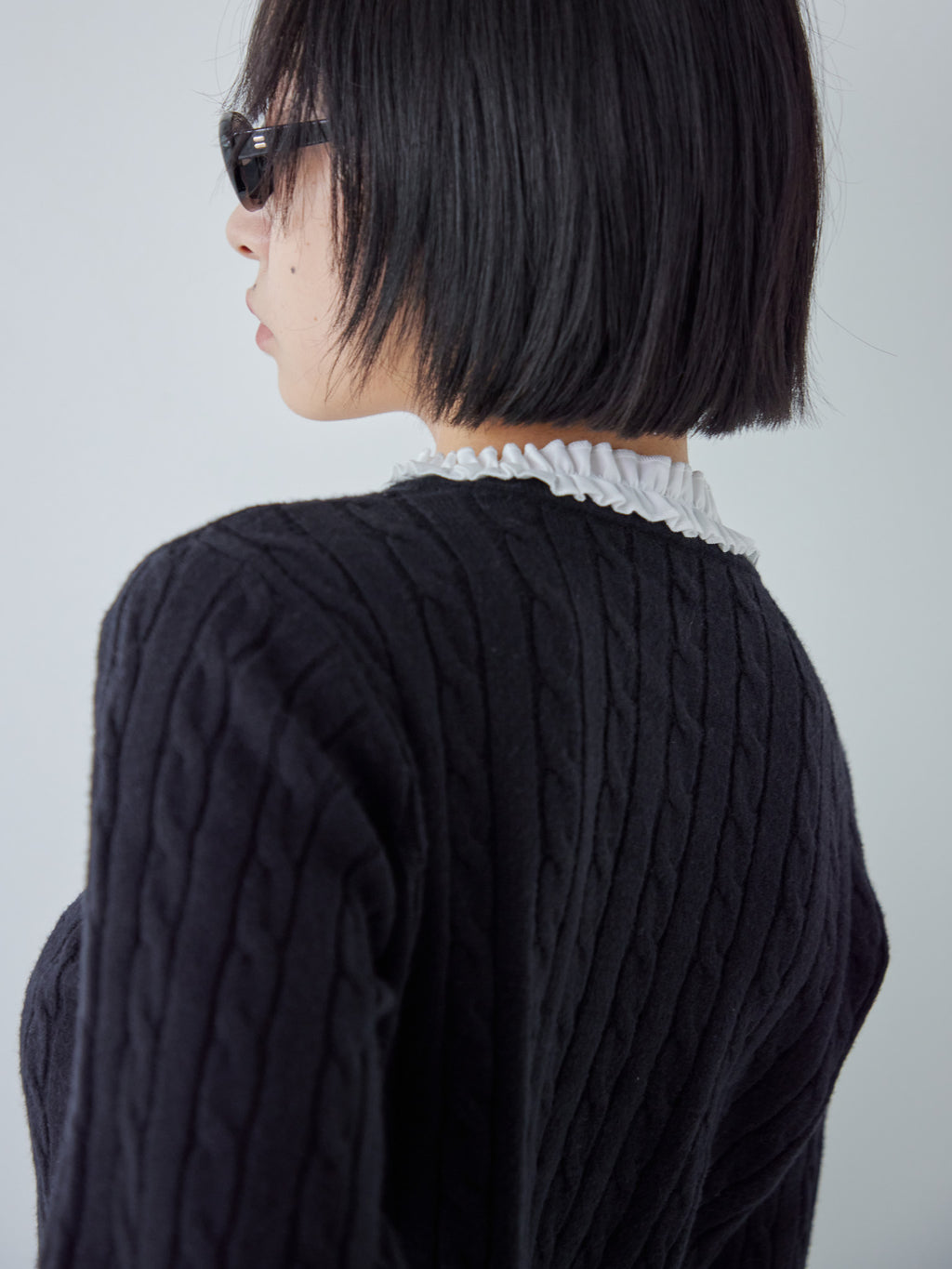 Frilly cable knit cardigan ブラック size:M model:161cm 富樫かなえ