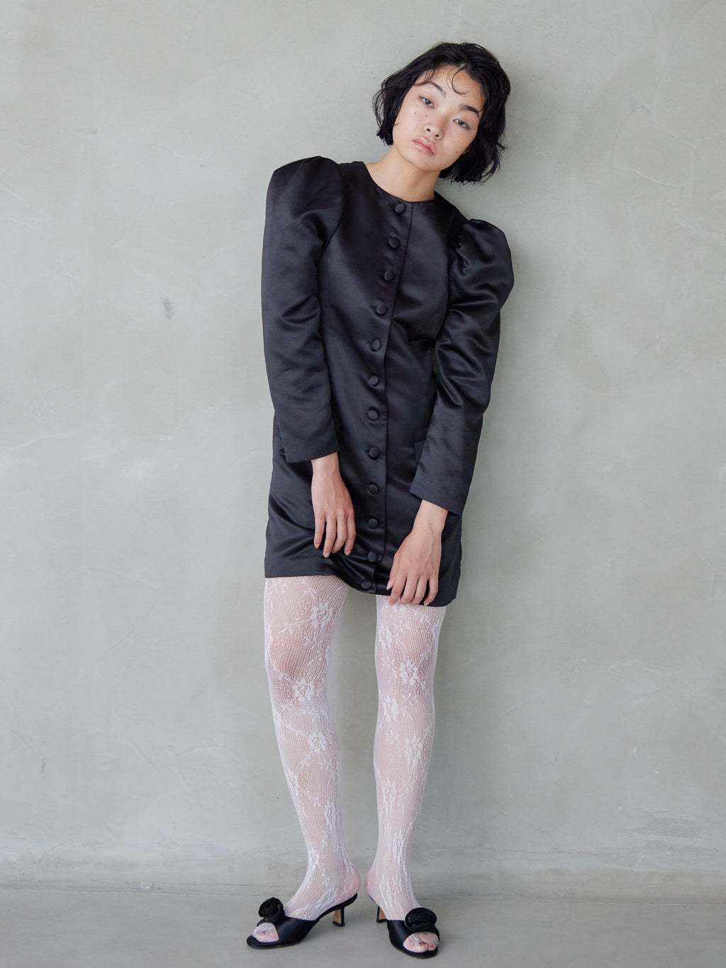 Volume sleeve mini dress ブラック size:M model:161cm 富樫かなえ
