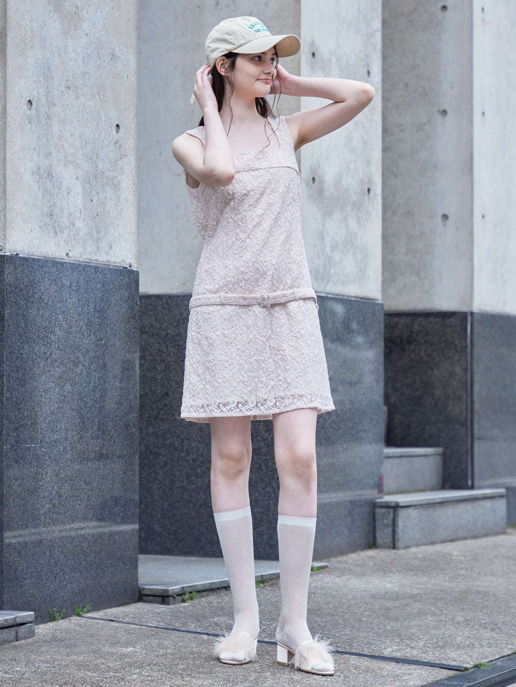 Low belt lace mini dress ピンク size:M model:170cm ALICE