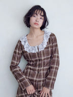 Lace trimmed tailored blouse ブラウン size:M model:161cm 富樫かなえ