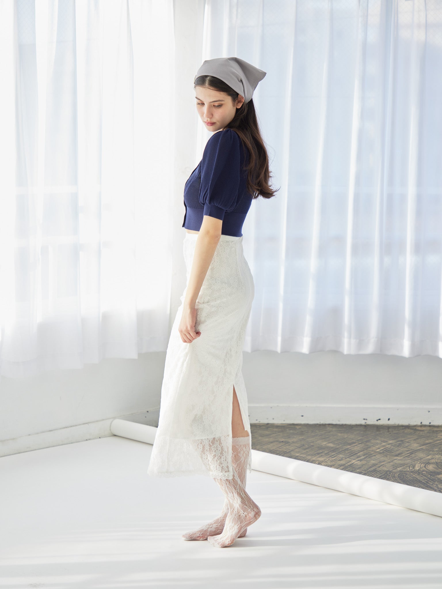 Ribbon embroidered lace tight skirt ホワイト