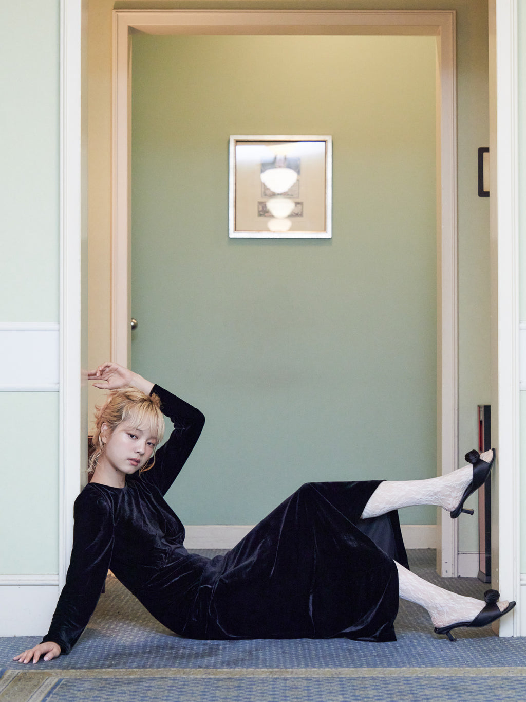 Ribbon embroidered velour dress & tippet ブラック size:M model:163cm MINAMI
