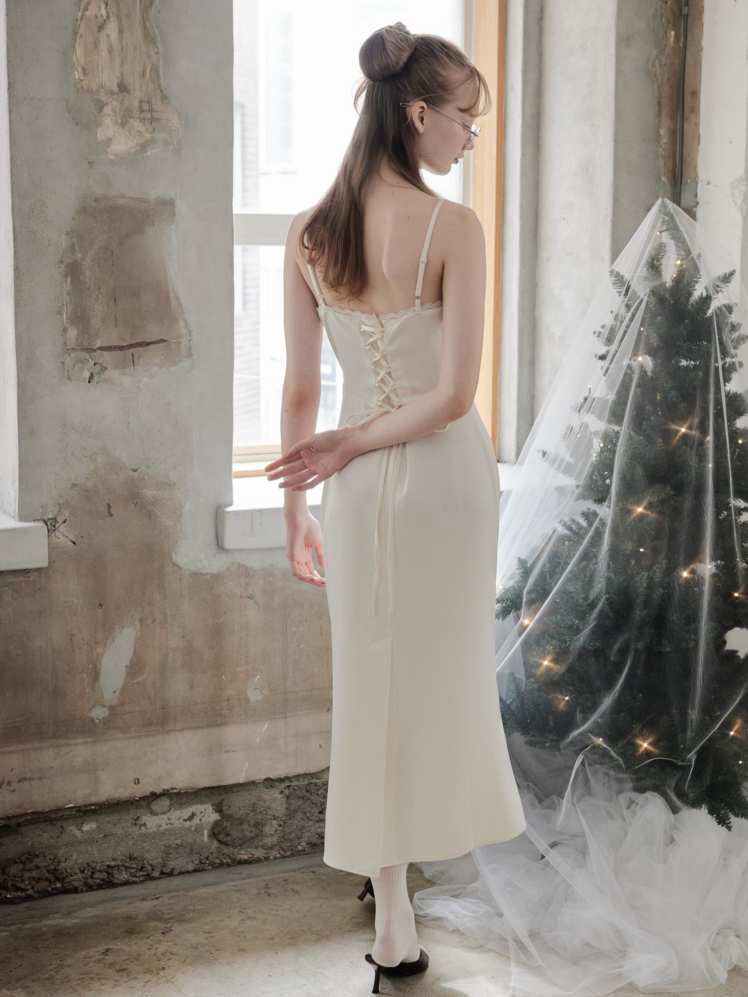 Ribbon embroidered satin cami dress アイボリー size:M model:173cm DASHA.G