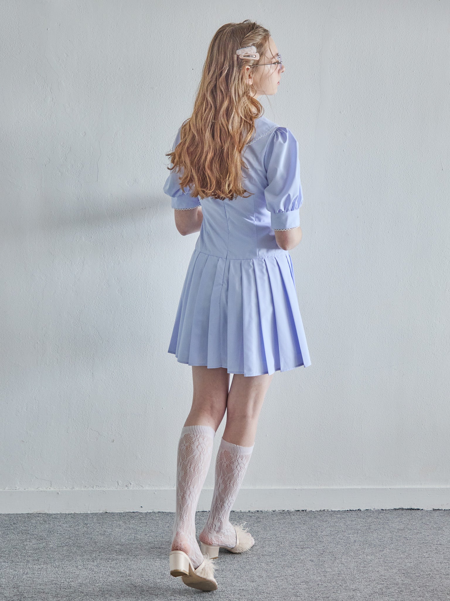 Low waist pleated mini dress ブルー size:M model:171cm ANIUTA