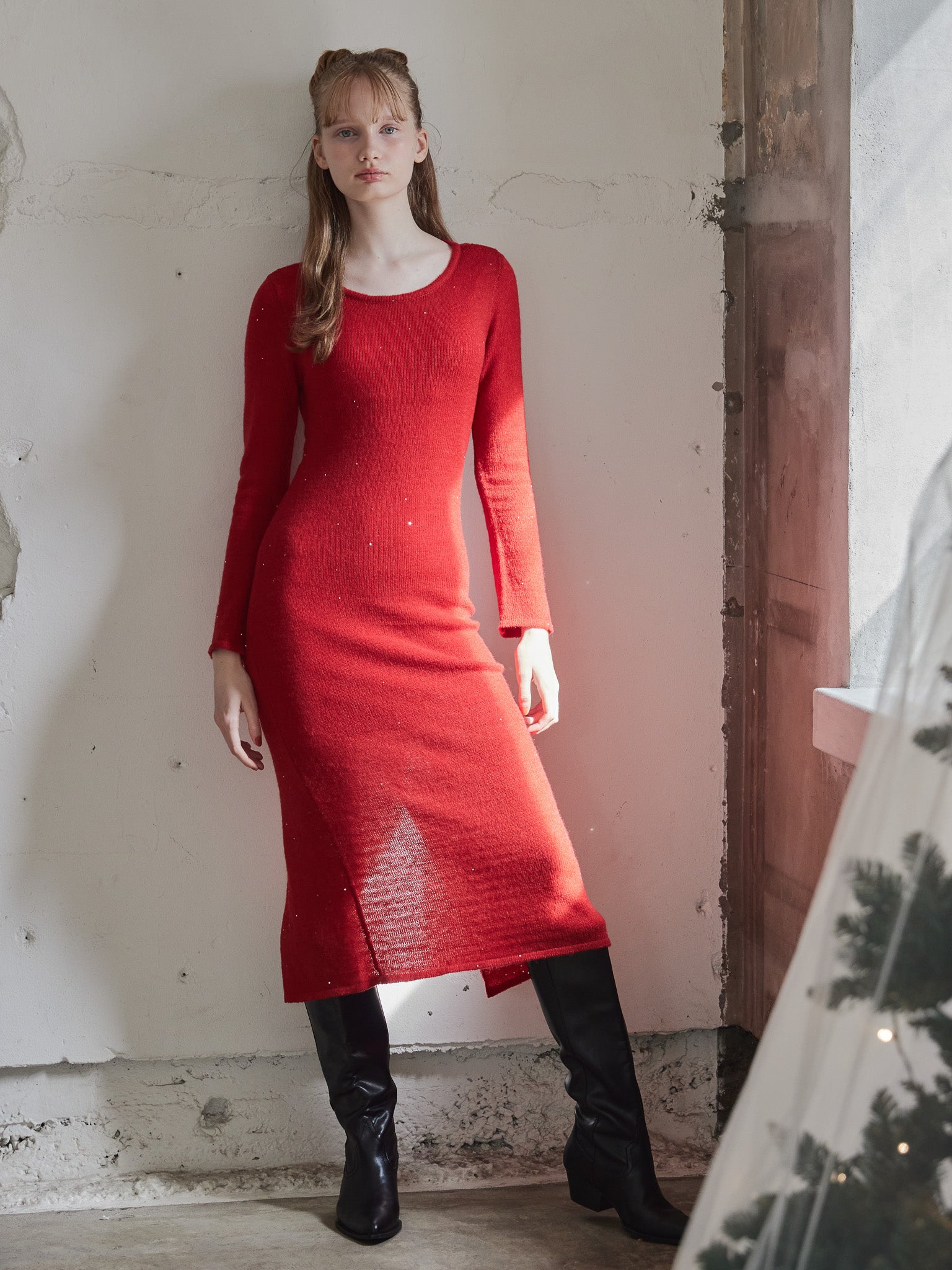 Back open shiny knit dress レッド size:M model:173cm DASHA.G