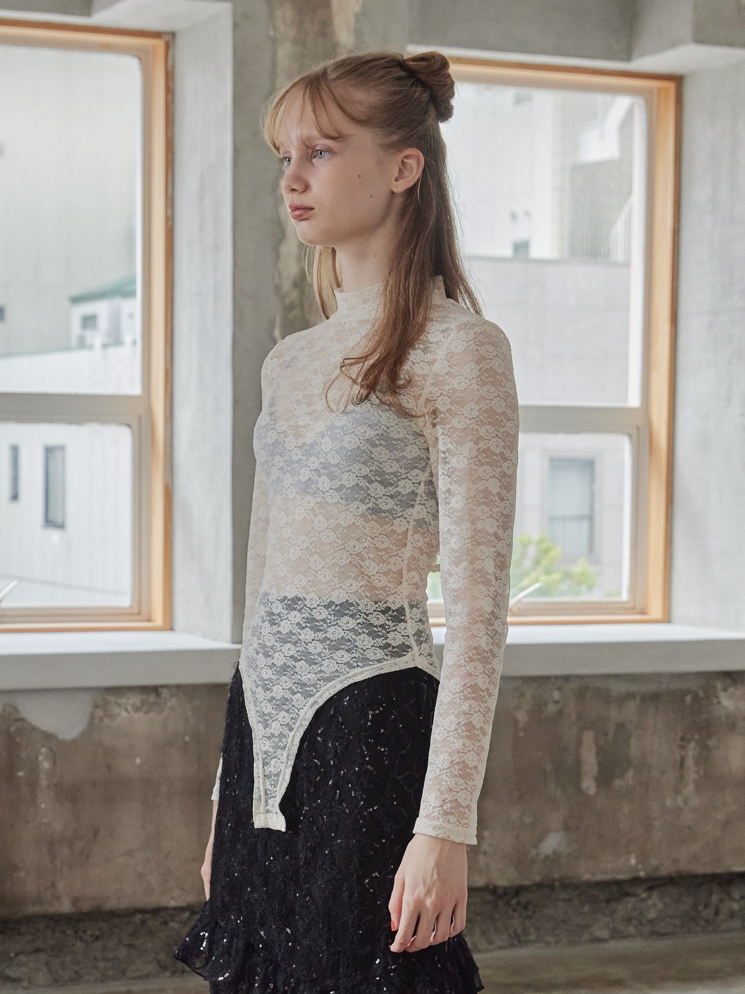 Back open race bodysuit アイボリー size:M model:173cm DASHA.G